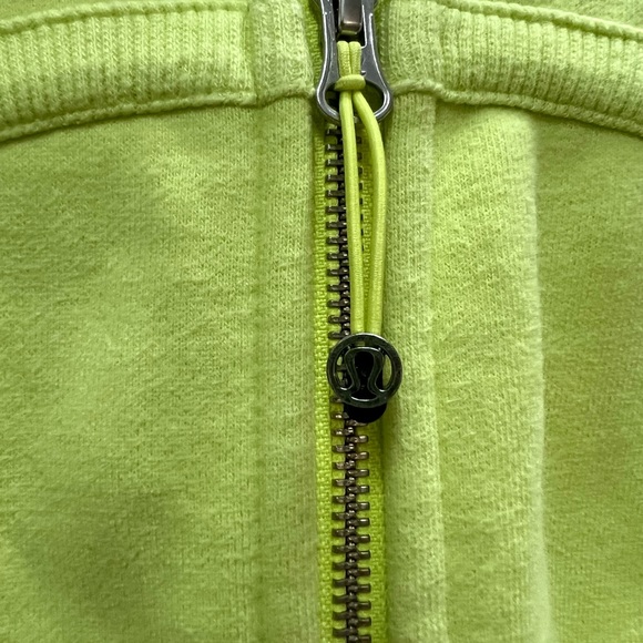 Green Lululemon scuba zip up - Picture 3 of 7